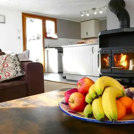 Falcon With Hot Tub 木屋 *